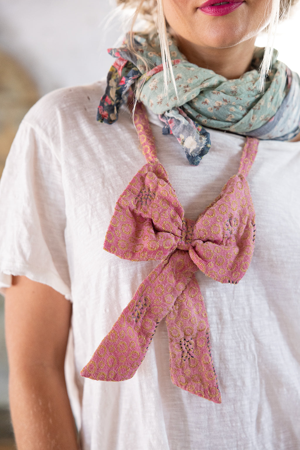 jacquard louis jabot