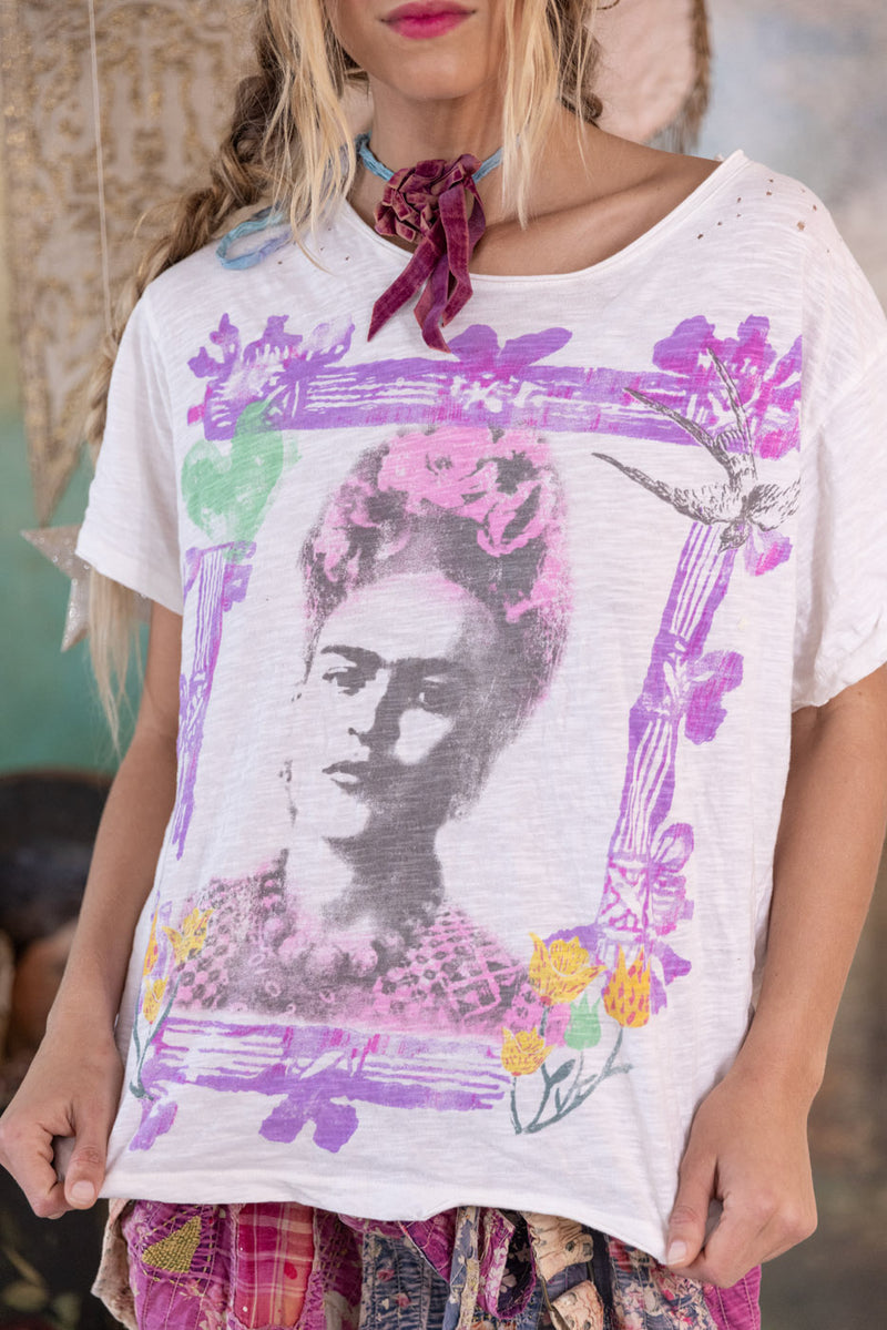 frida retablo tee