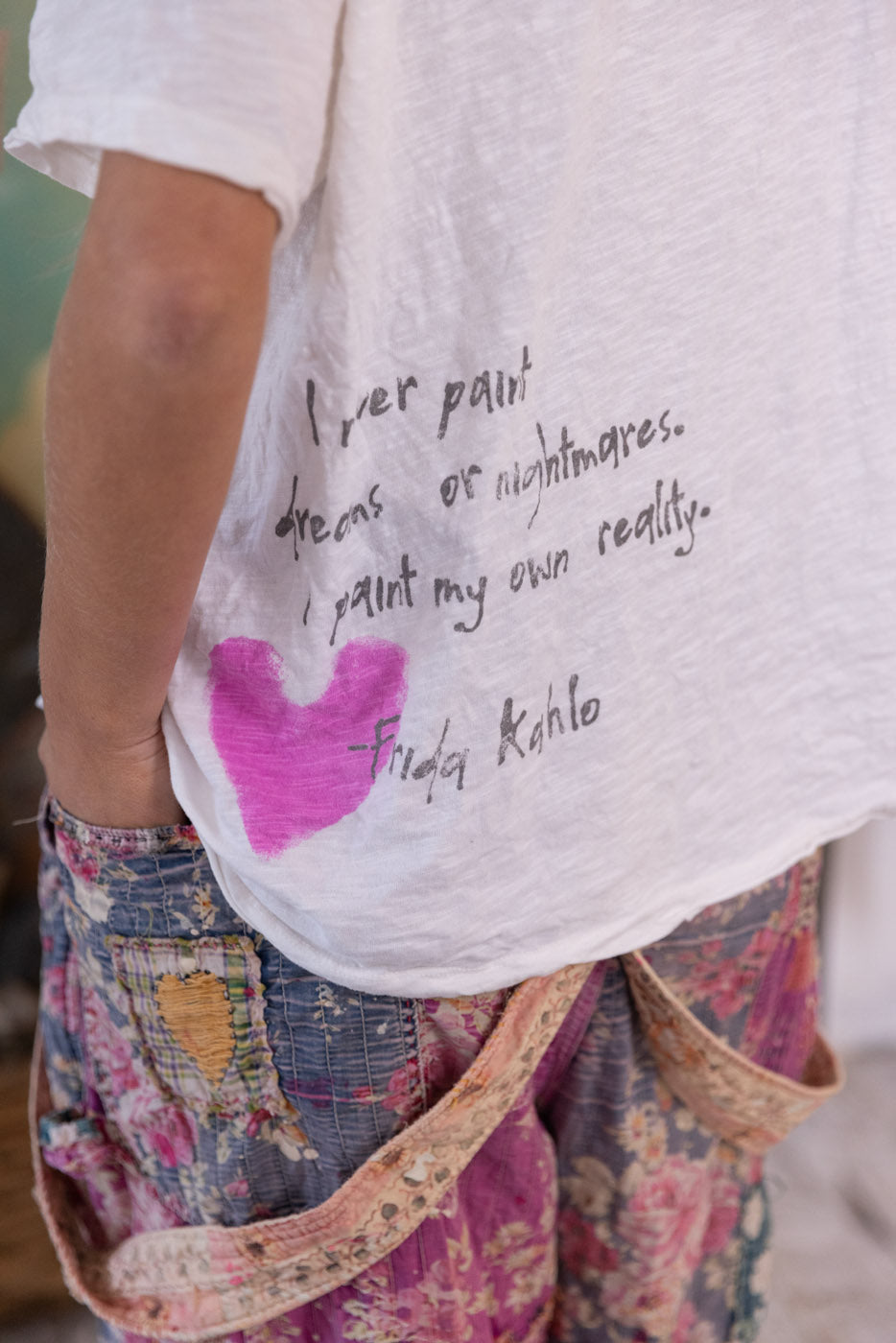 frida retablo tee