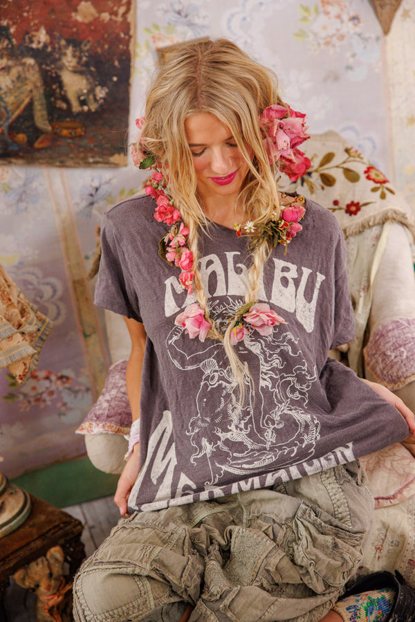 malibu mermaid tee