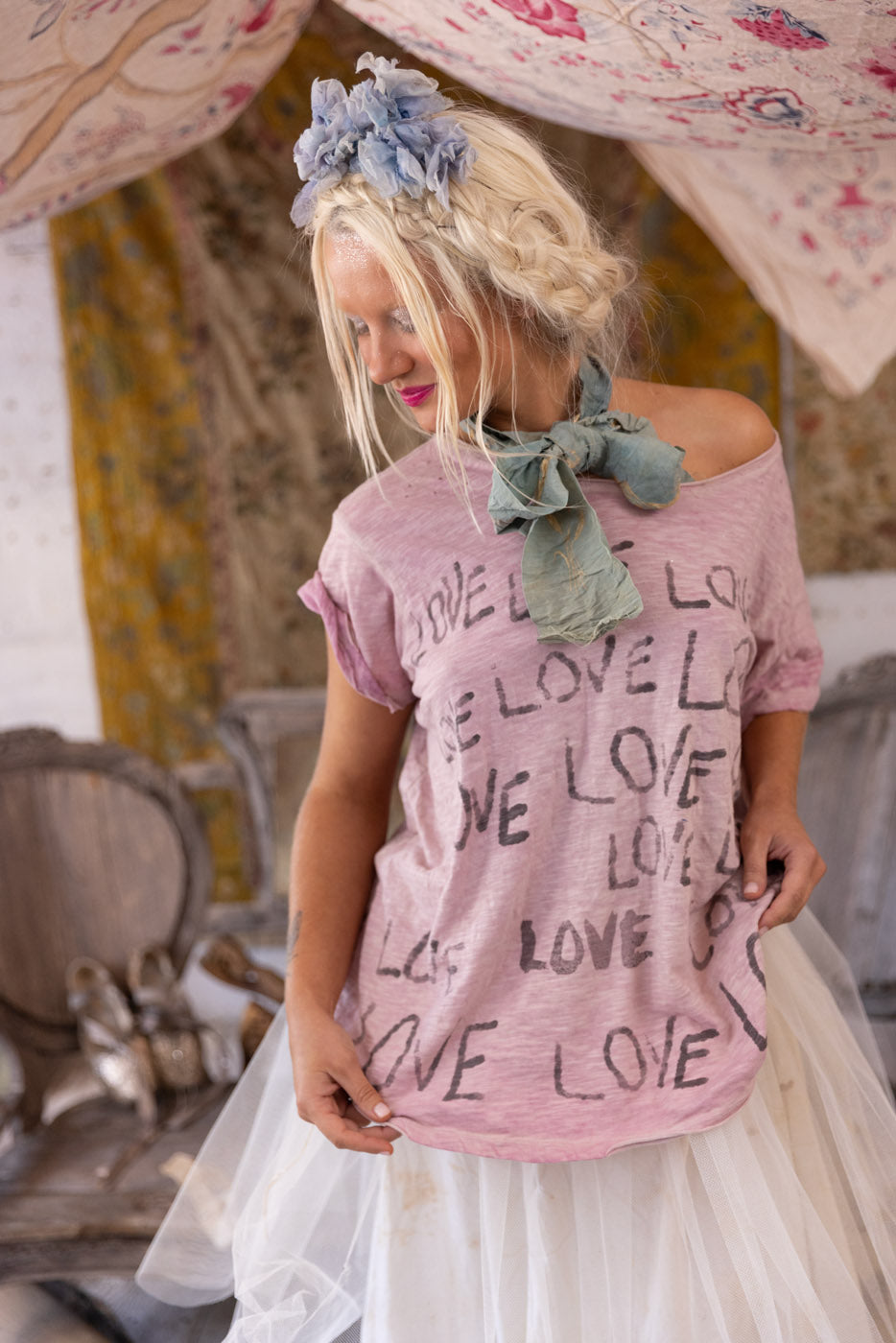 love amor tee