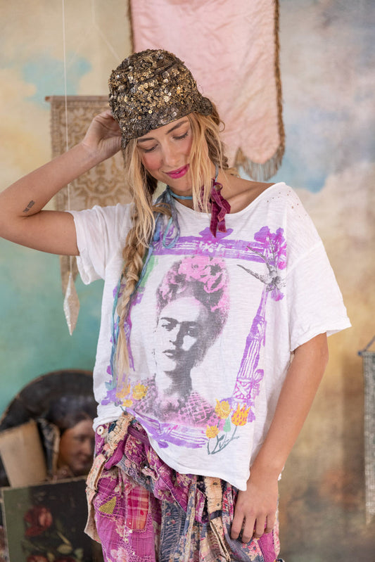 frida retablo tee